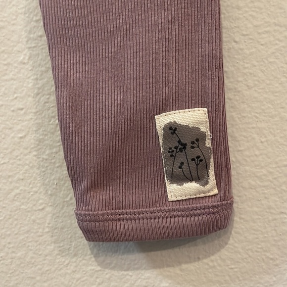 NWT size 7 Zara Girls Mauve Label Detailed Ribbed Leggings! - Picture 4 of 10
